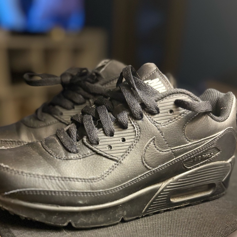 Nike Air Max 90 Triple Black GS Youth Size 5.5 (no box)